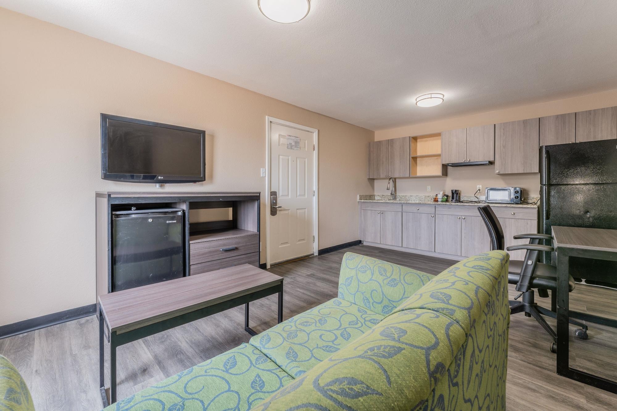 Super 8 By Wyndham Northeast Hotel 3*